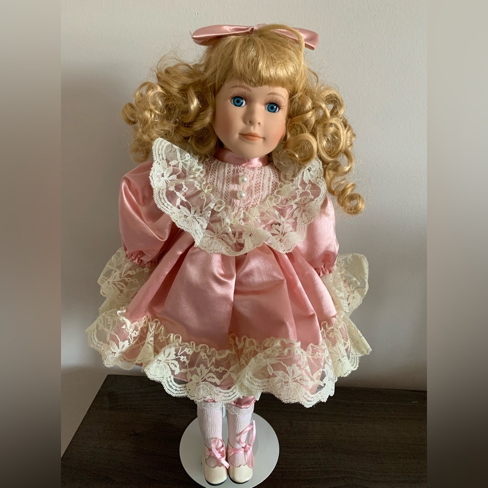 Seymour Mann Porcelaine Doll